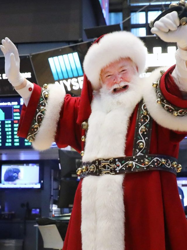 7 Stocks Set to Soar in a Year-End Santa Claus Rally